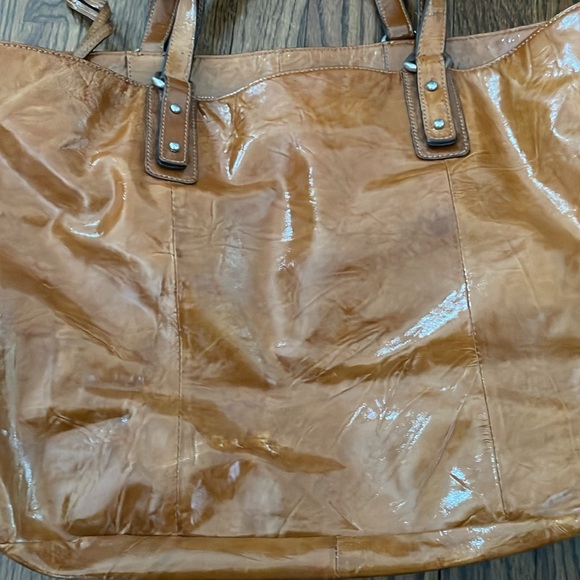 Club Monaco Tan Patent Tote - Picture 15 of 16